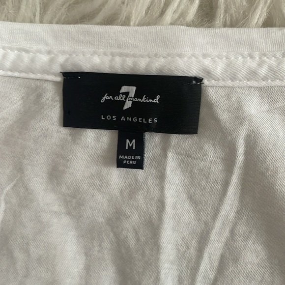 7 for all mankind women’s tee white top size MED in like New condition - Picture 3 of 4